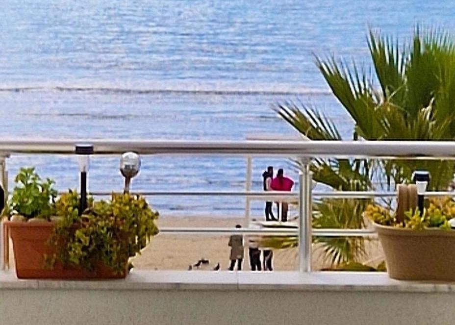 Durres Strand Direkt Am Meer Екстер'єр фото