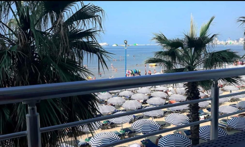 Durres Strand Direkt Am Meer Екстер'єр фото